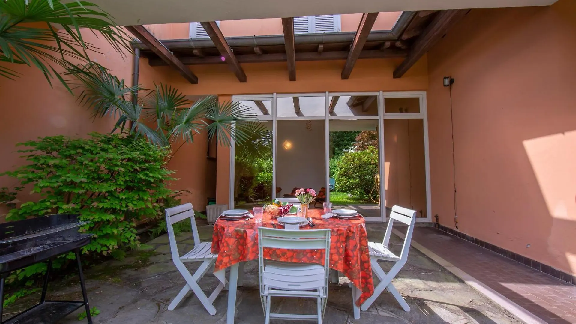 Apartment Rododendro Rosso - Happy Rentals Ispra