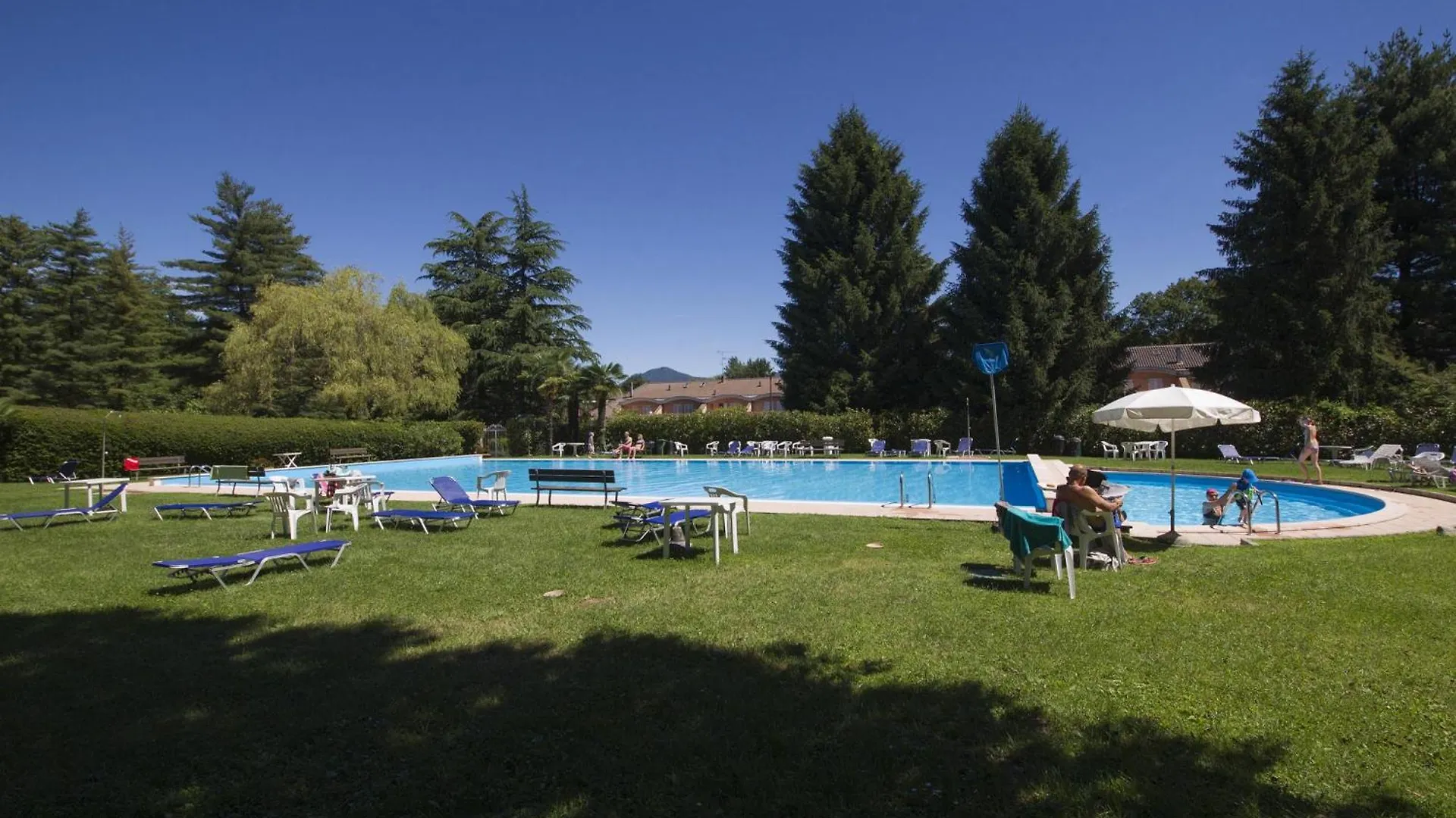Apartment Rododendro Rosso - Happy Rentals Ispra