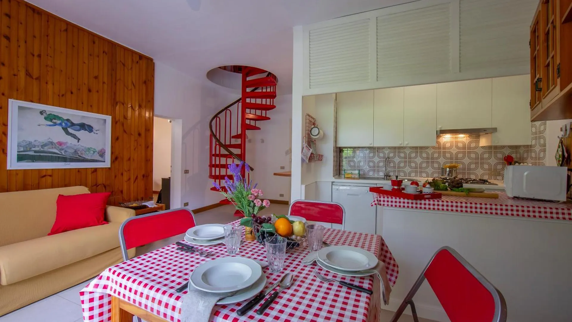 Rododendro Rosso - Happy Rentals Ispra