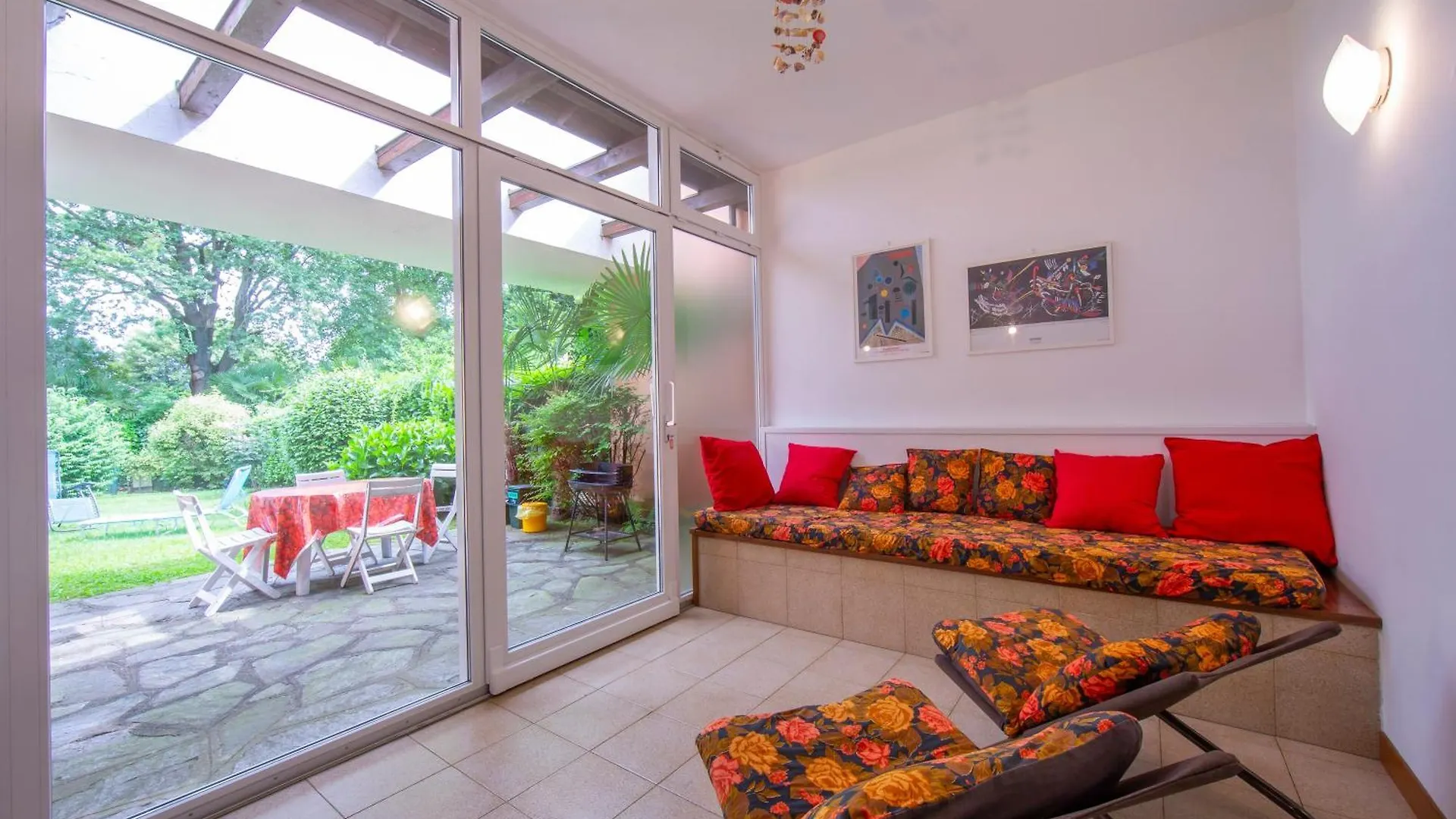 Apartment Rododendro Rosso - Happy Rentals Ispra