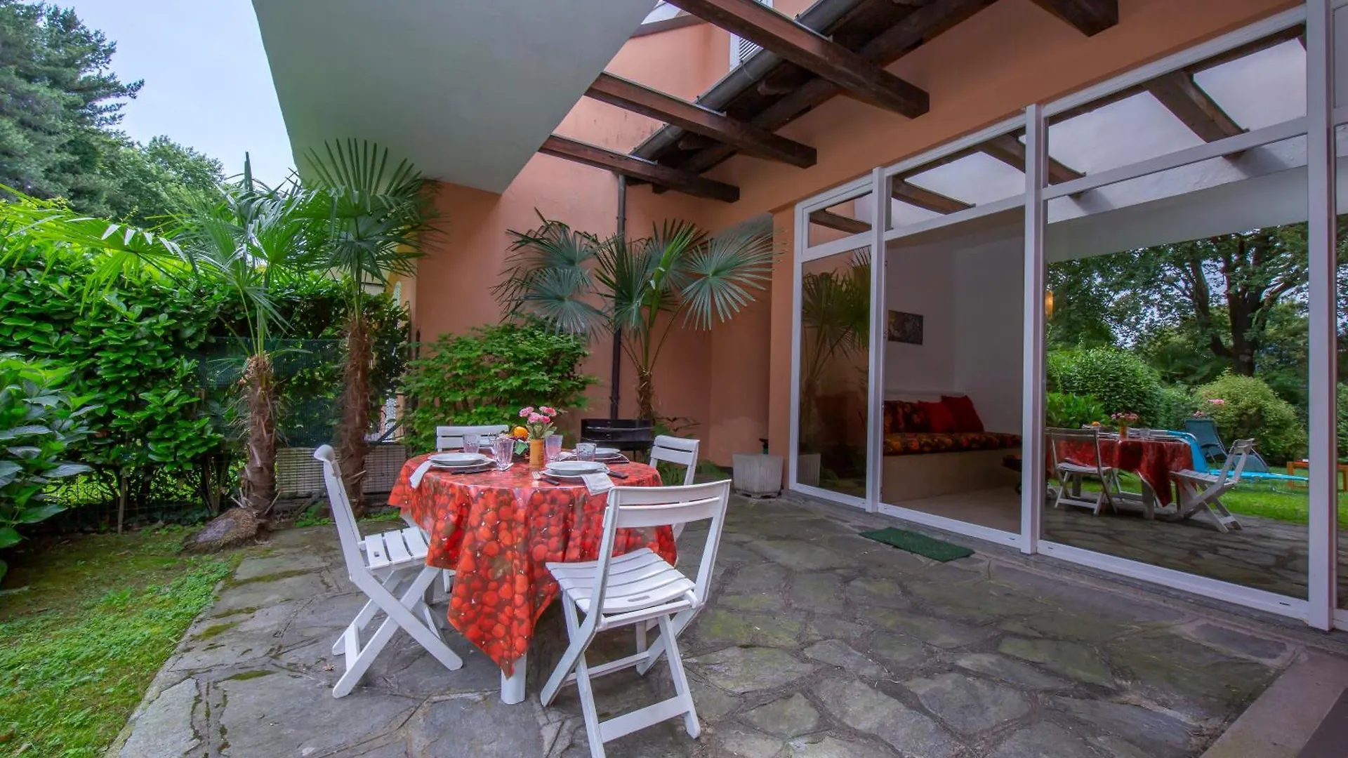 Apartment Rododendro Rosso - Happy Rentals Ispra