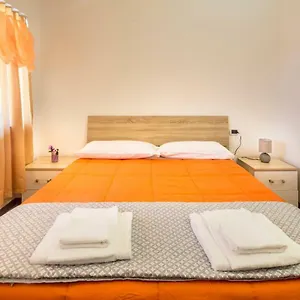 Bed & Breakfast Cristal, Ispra