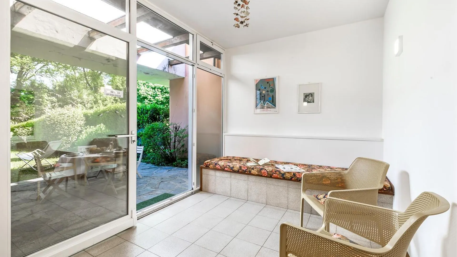 Rododendro Rosso - Happy Rentals Ispra